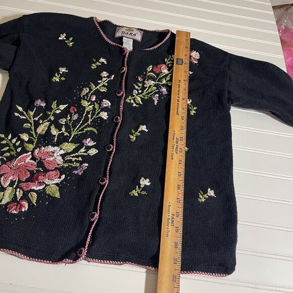 Vintage Tiara International Embroidered Cardigan Womens S Floral Black Cottage - Picture 10 of 12